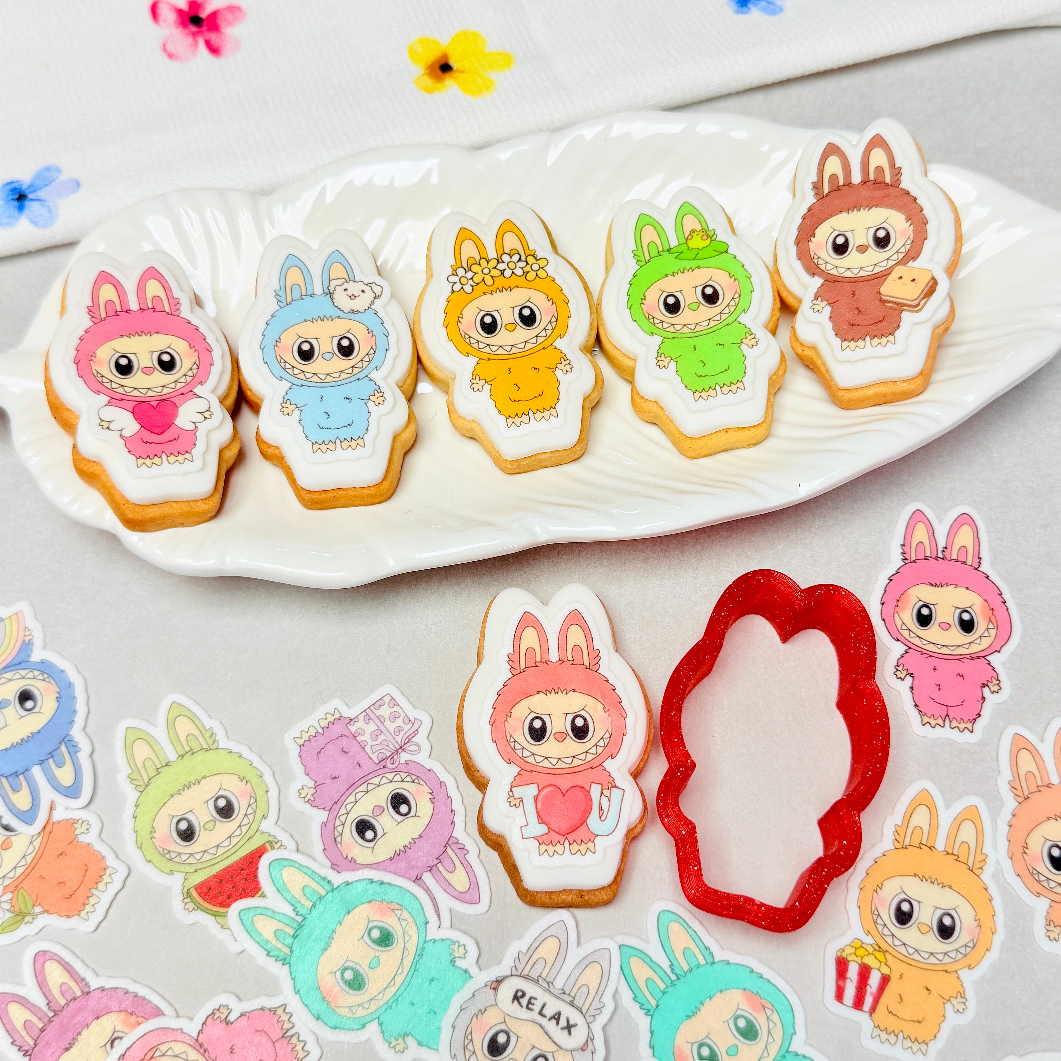 Edible wafer paper designs set Baby Shark 31 pcs.
