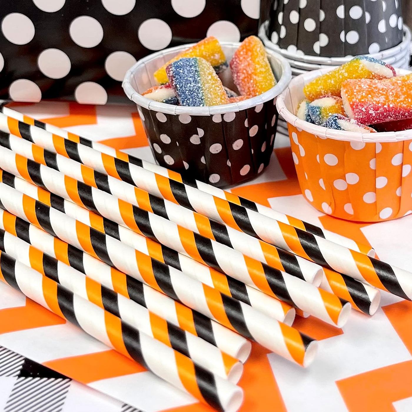 Paper Straws with Gold Dots